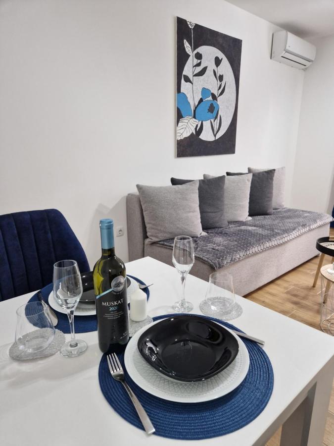 Apartman Astra スレムスカ・ミトロヴィツァ エクステリア 写真